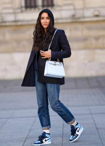 How to Style Women’s Sneakers Like a Pro