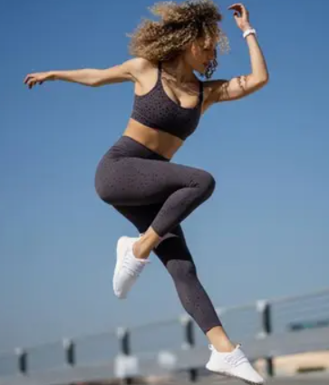 Top Gym Wear Brands and Their Impact on Fitness Fashion