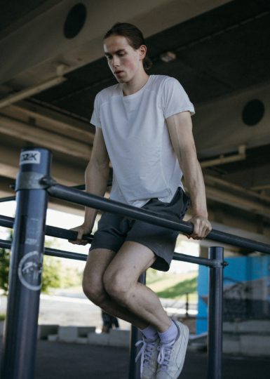 How to Choose the Best Gym T-Shirt for Your Workout