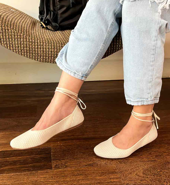 The Ultimate Guide to 2024 Flat Shoe Trends: Stylish, Comfortable, and Fashionable