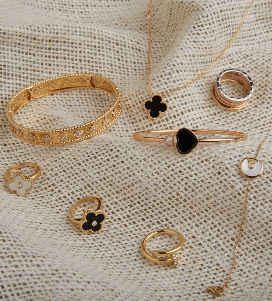10 Timeless Jewelry Pieces Every Woman Should Own