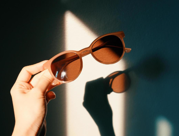 The Ultimate Guide to Buying Women’s Sunglasses Online