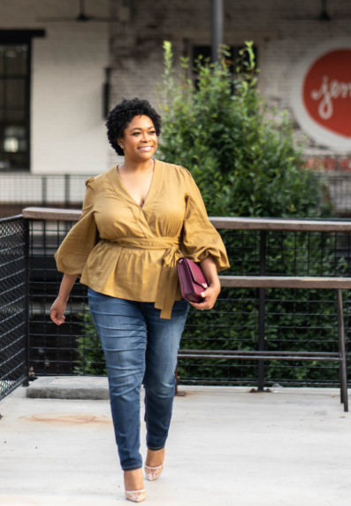 7 Fashion Trends That Flatter Curvy Body Types