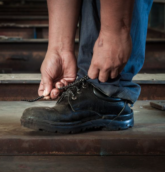 Encouraging Workers to Wear Safety Shoes: Best Practices for a Safer Workplace