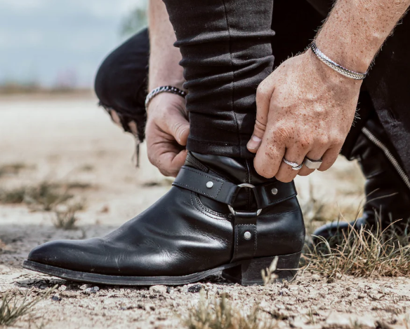 How to Extend the Lifespan of Your Leather Shoes