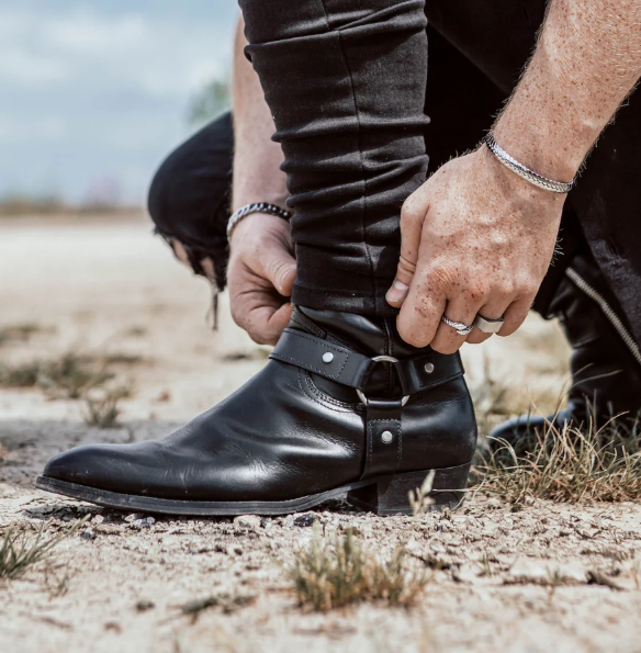 How to Extend the Lifespan of Your Leather Shoes