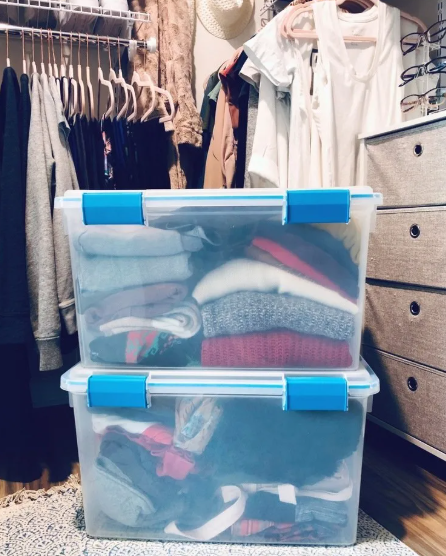How to Store Your Summer Clothes During the Winter